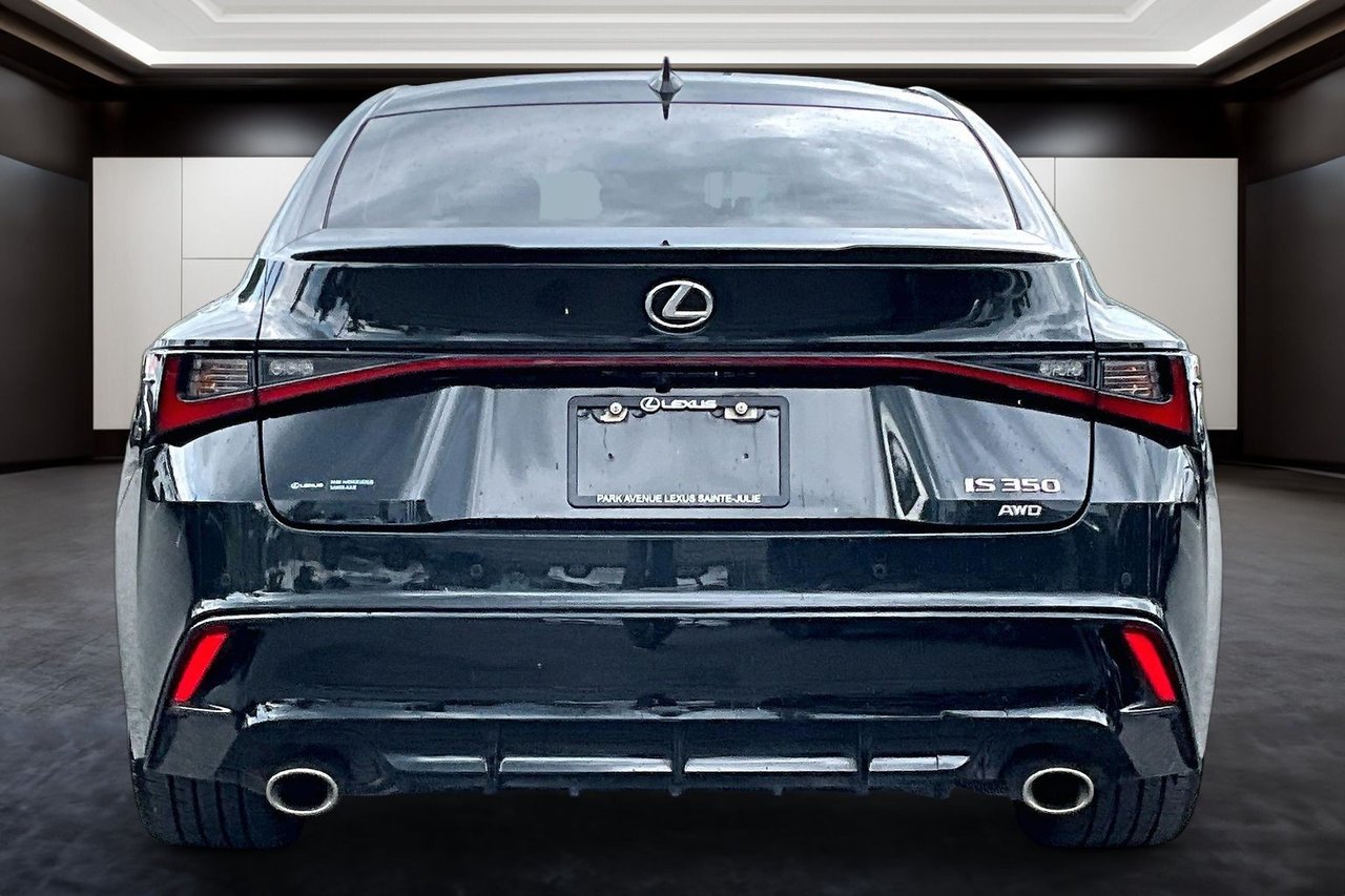 2024 Lexus IS