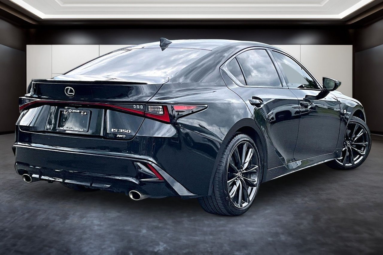 2024 Lexus IS