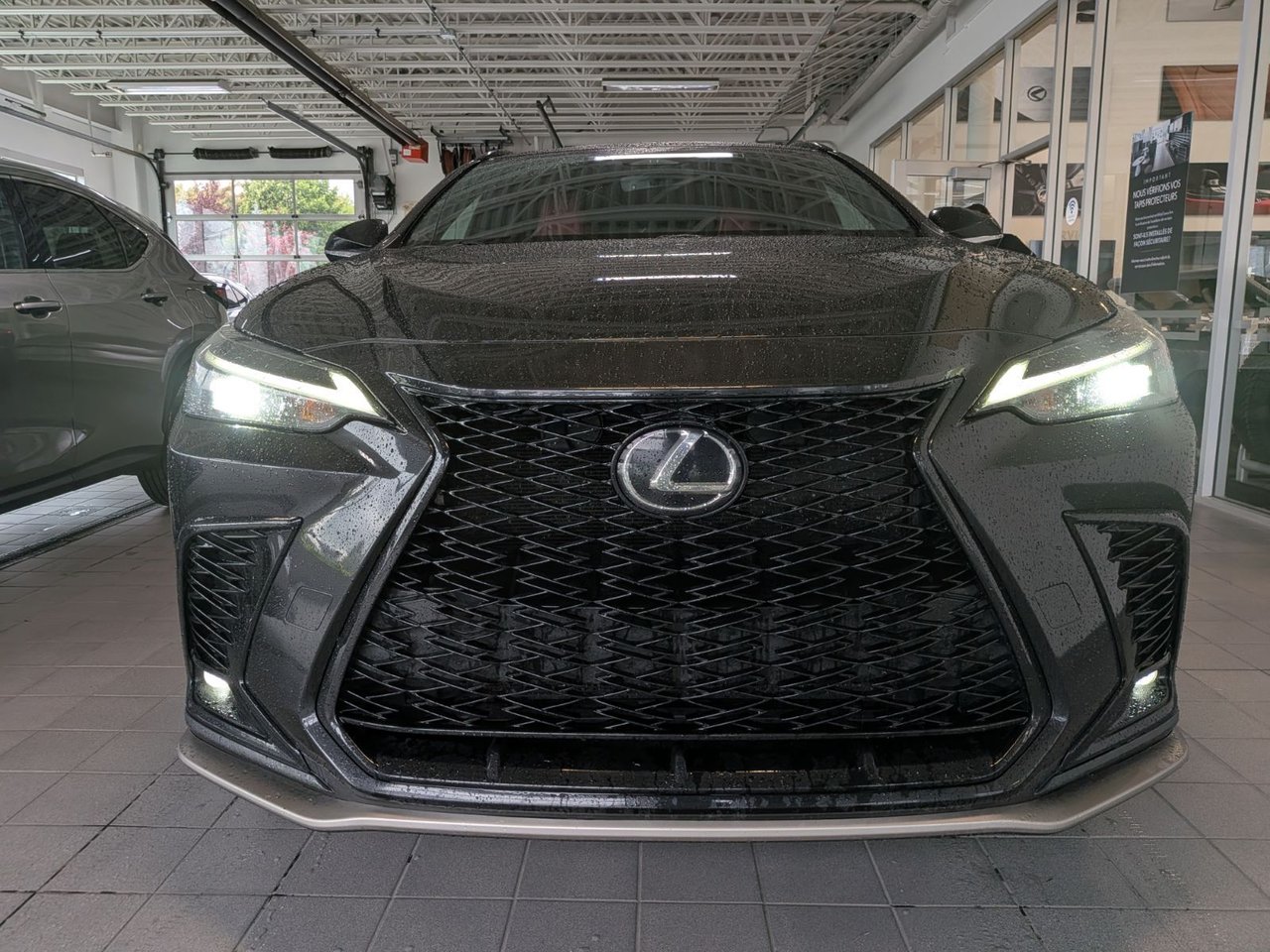 Lexus NX 2024