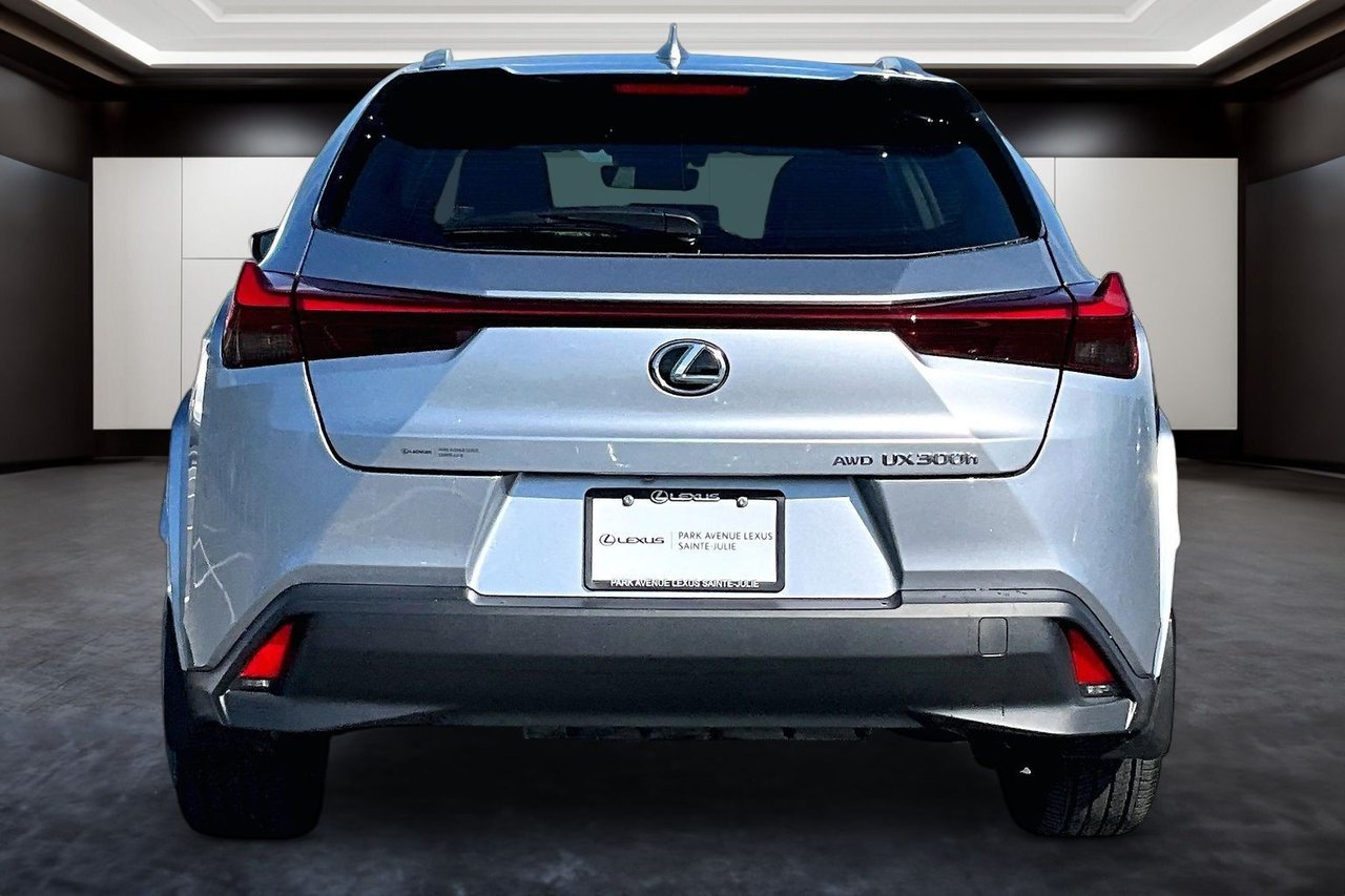 2026 Lexus UX
