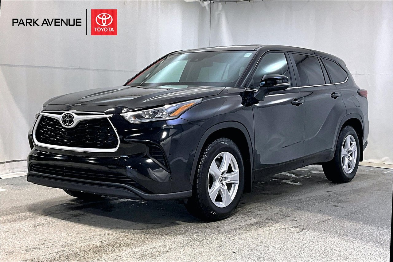 Used 2024 Toyota Highlander with 2,791 km for sale at Otogo