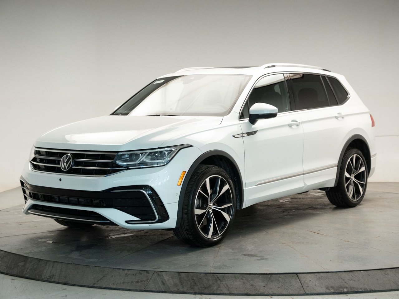 2024 Volkswagen Tiguan Highline R-Line 4Motion
