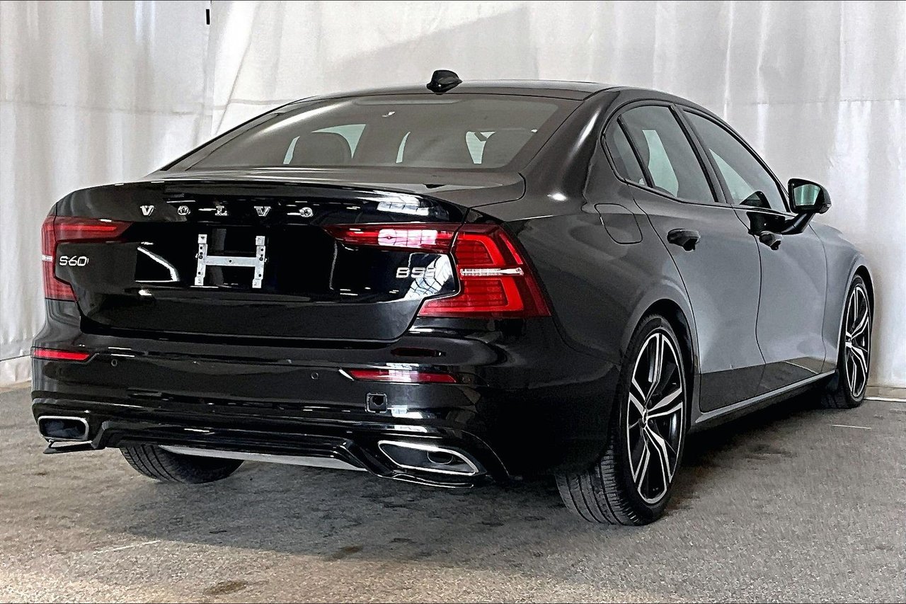2022 Volvo S60