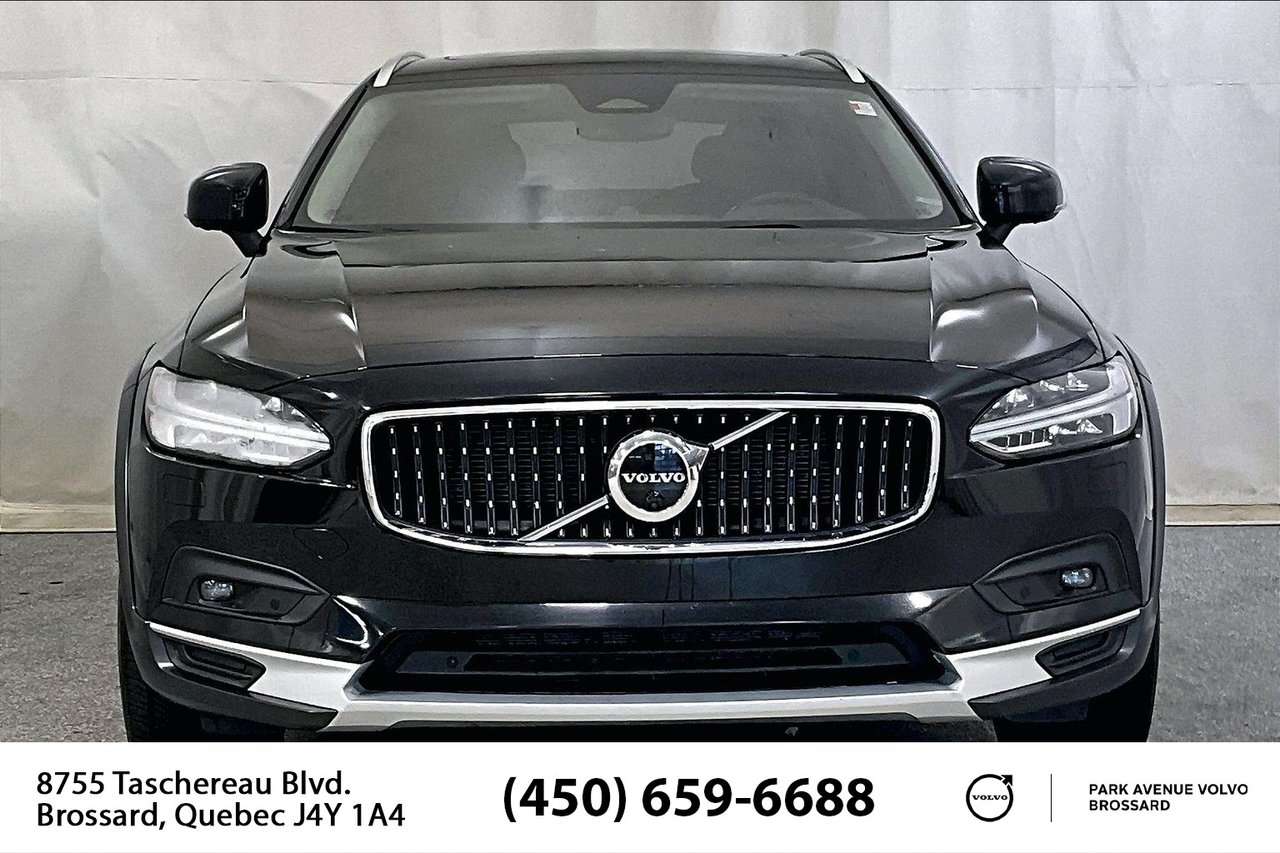 2022 Volvo V90 Cross Country