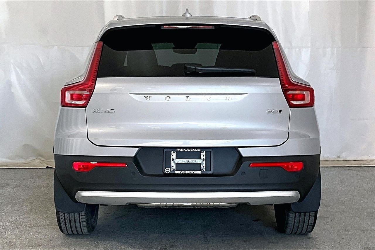 Volvo XC40 2024