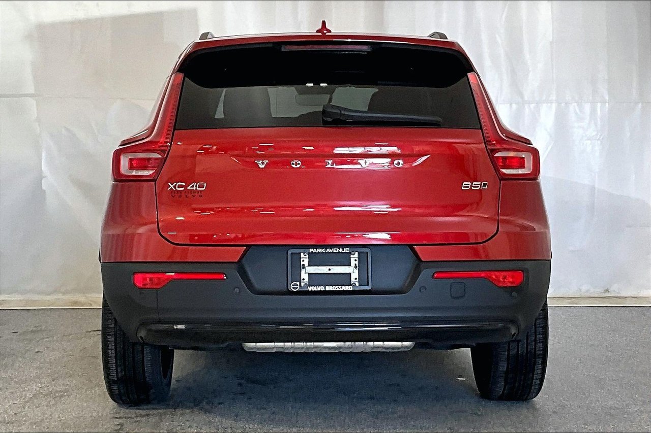 Volvo XC40 2024