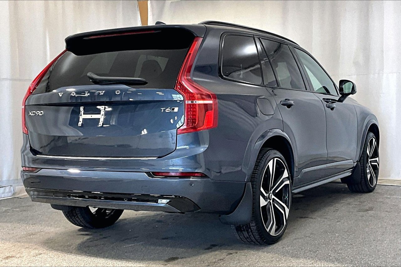 2022 Volvo XC90