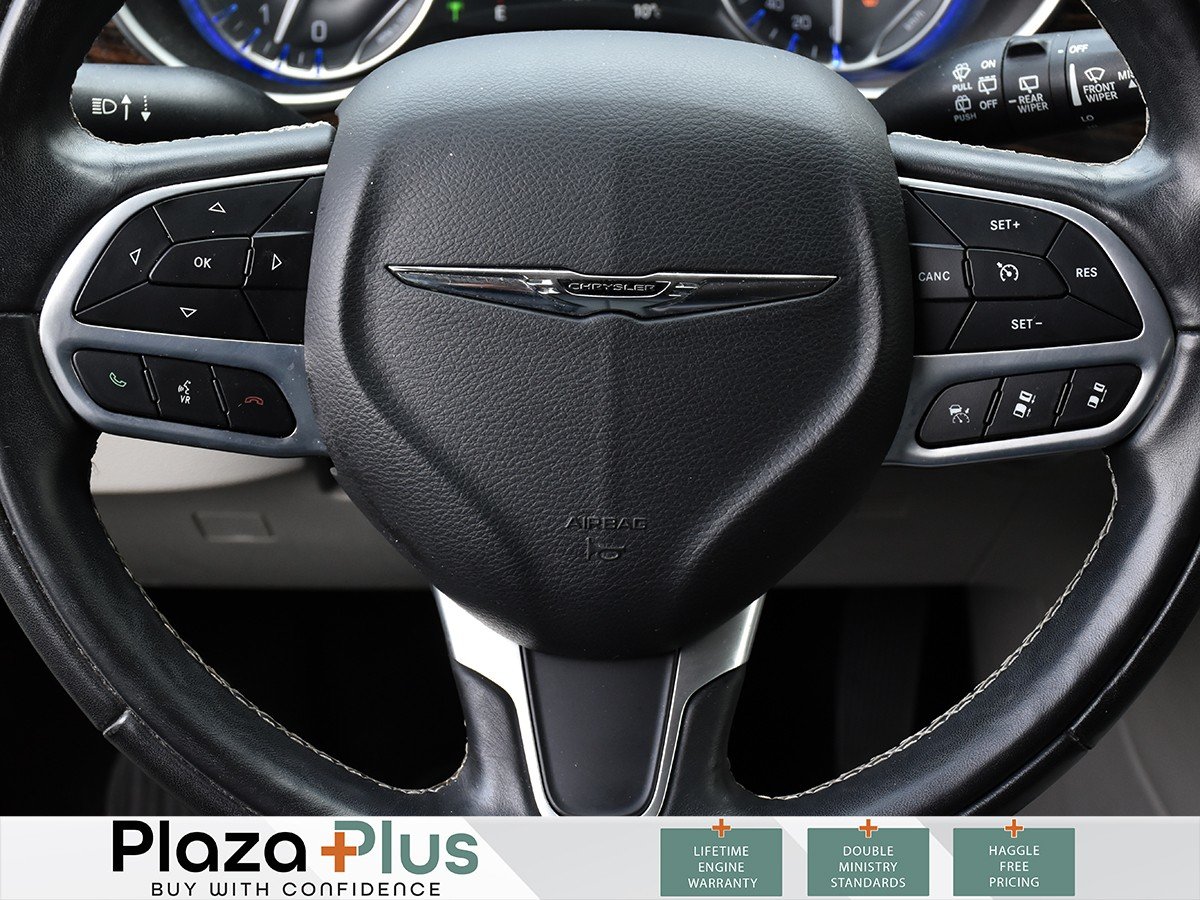2022 Chrysler Pacifica Limited-15