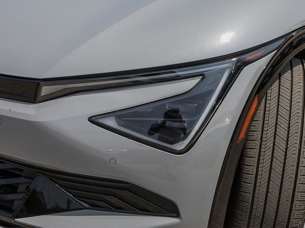 2025 Kia EV6 Land AWD w/ Premium Pkg-8