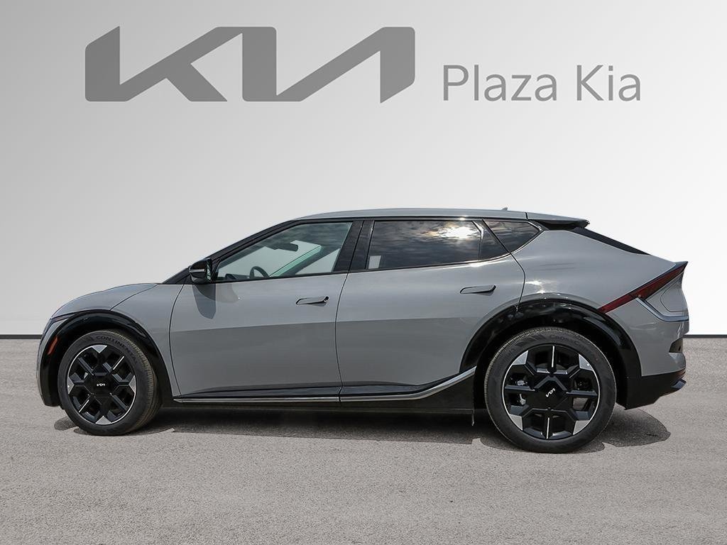 2025 Kia EV6 Land AWD w/ Premium Pkg-2