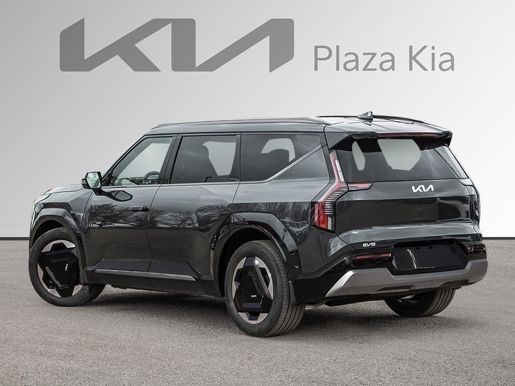 2026 Kia EV9 Land AWD w/ Plus Package-5