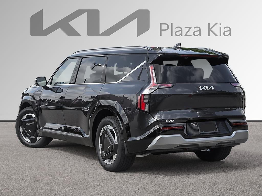 2026 Kia EV9 Land AWD w/ Premium Package-5