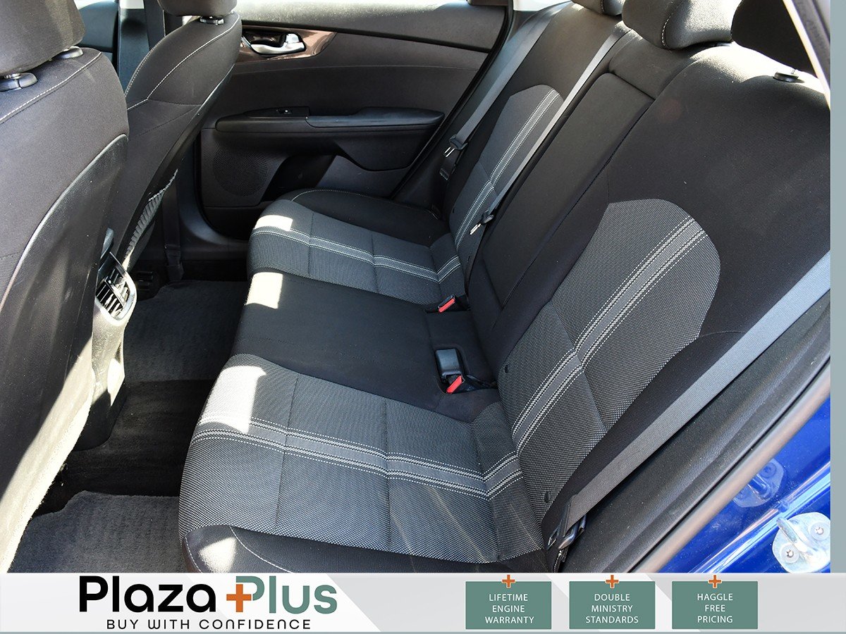 2023 Kia Forte EX-13