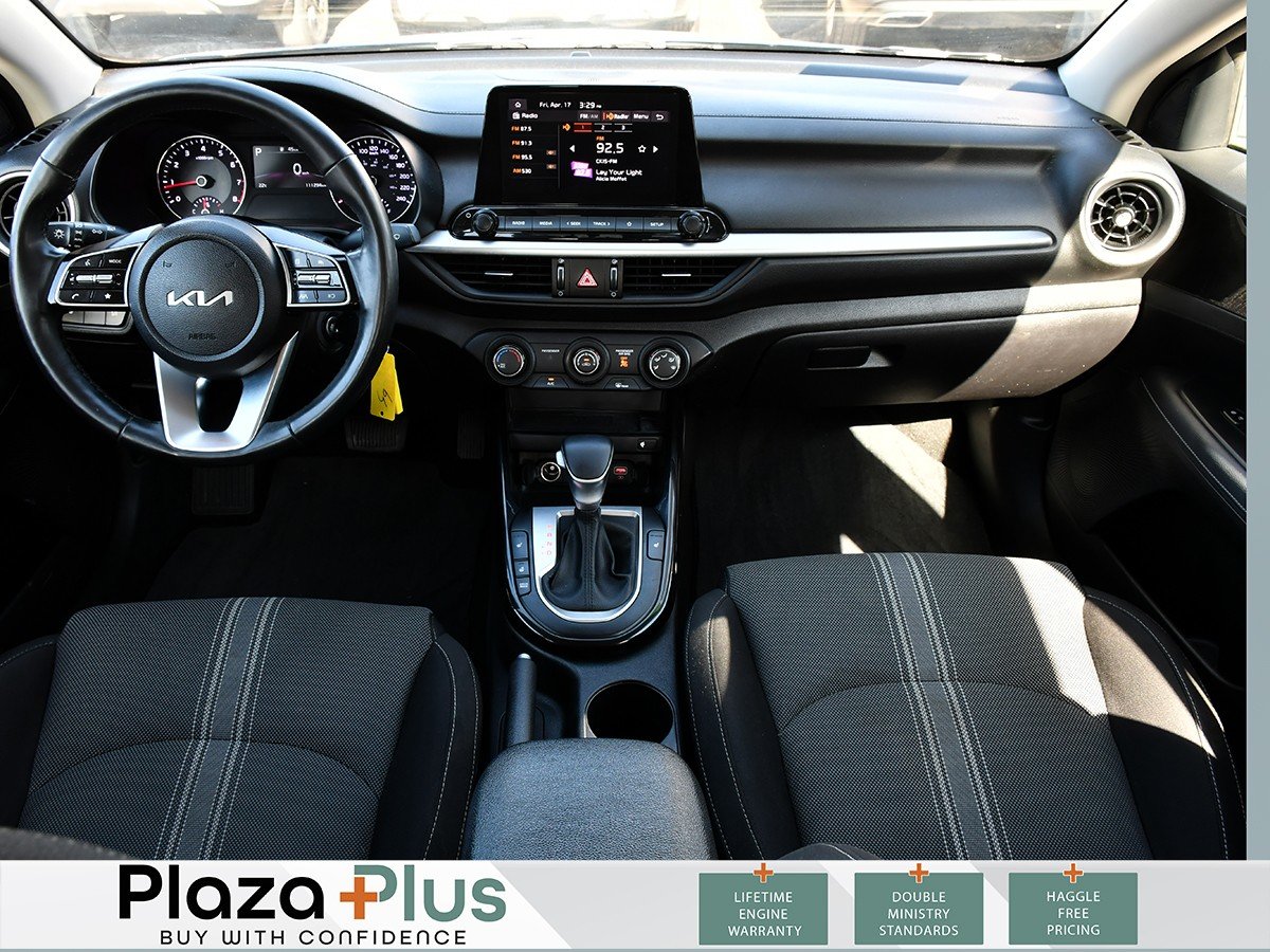 2023 Kia Forte EX-17