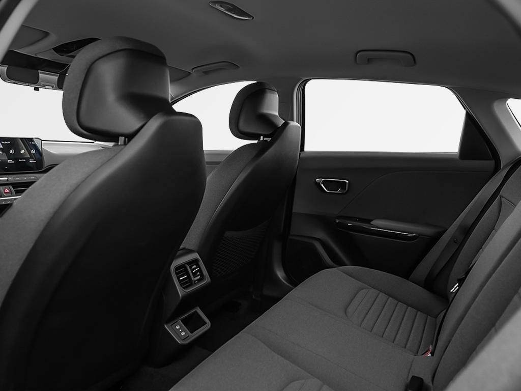 2025 Kia K4 EX-24