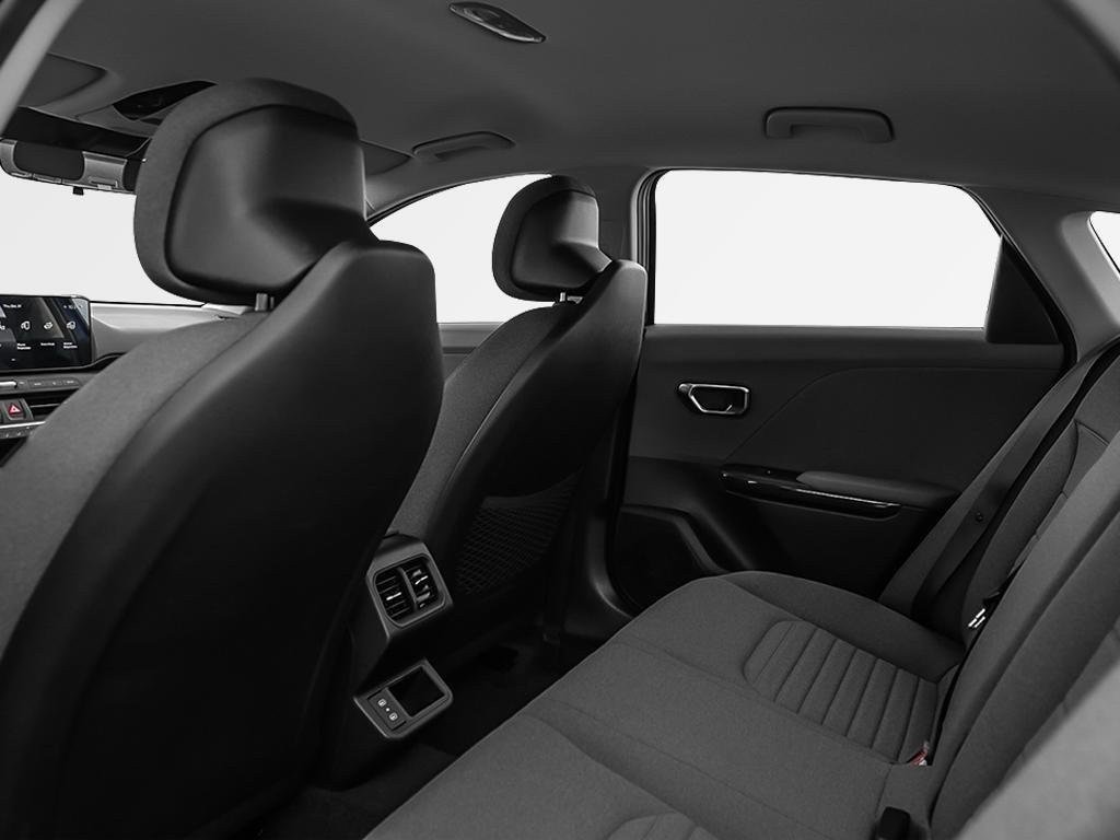 2025 Kia K4 EX-24