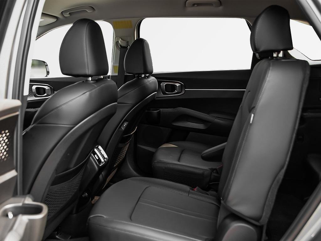 2025 Kia Sorento HEV EX-22