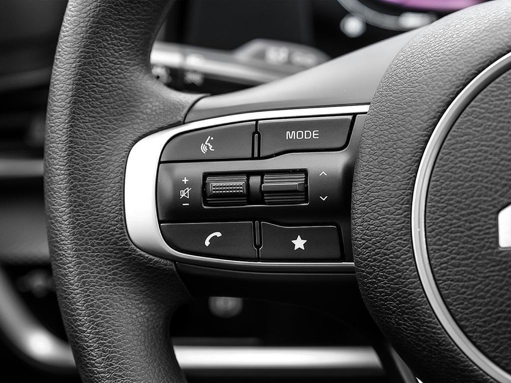 2024 Kia Sportage LX-17