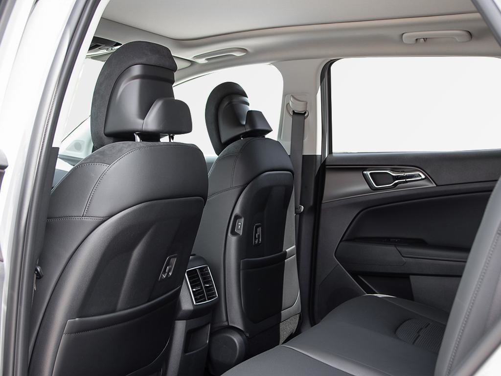 2026 Kia Sportage EX Premium-43