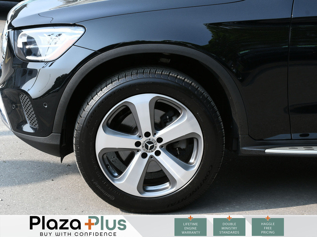 2022 Mercedes-Benz GLC 300 Certified | Pano Roof | Apple Carplay |