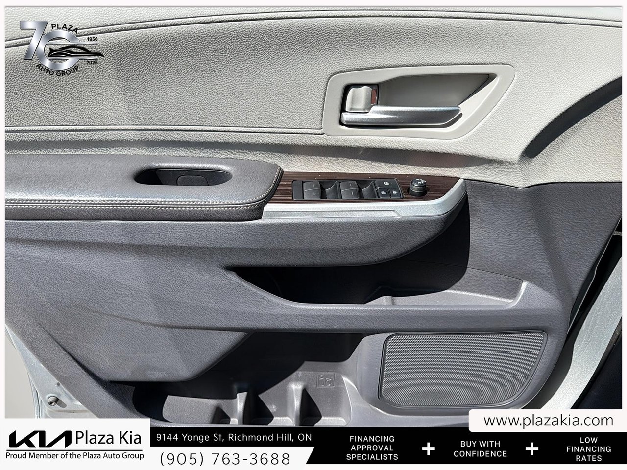 2021 Toyota Sienna XLE-11