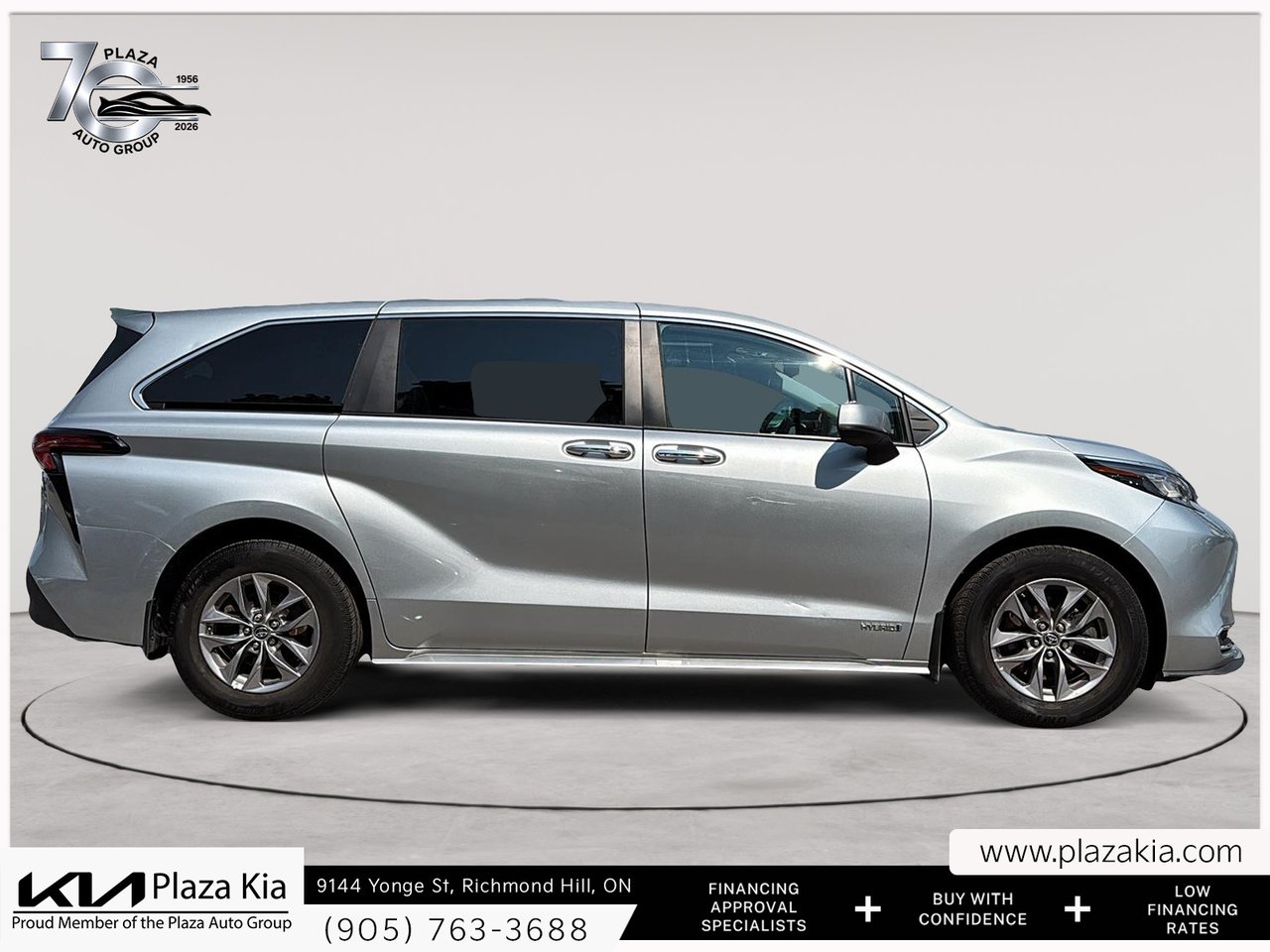 2021 Toyota Sienna XLE-4