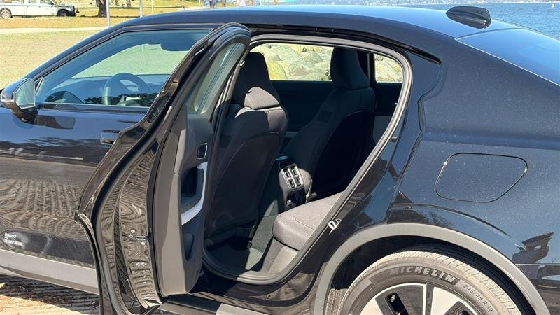 2024 Polestar 2 Long Range Dual Motor-9
