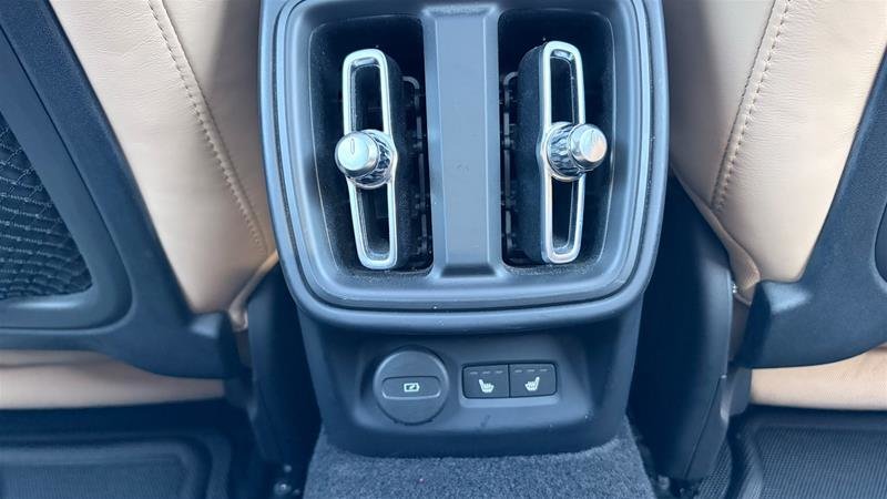 2022 Polestar 2 Long Range Dual Motor-10