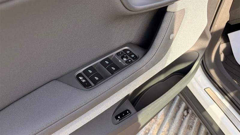2023 Polestar 2 Long Range Dual Motor-8