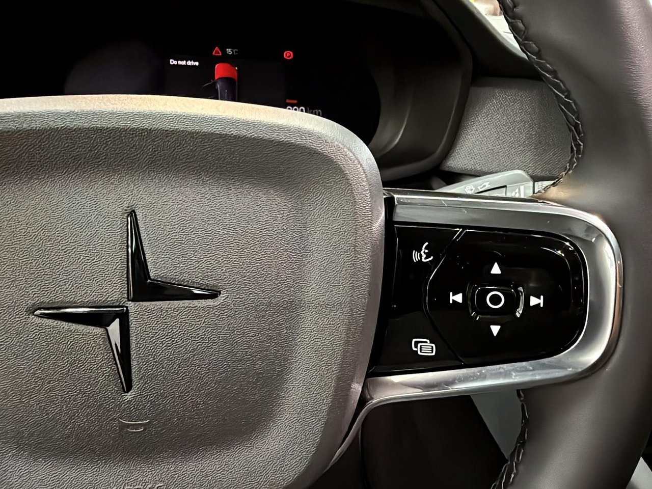 2024 Polestar 2-11