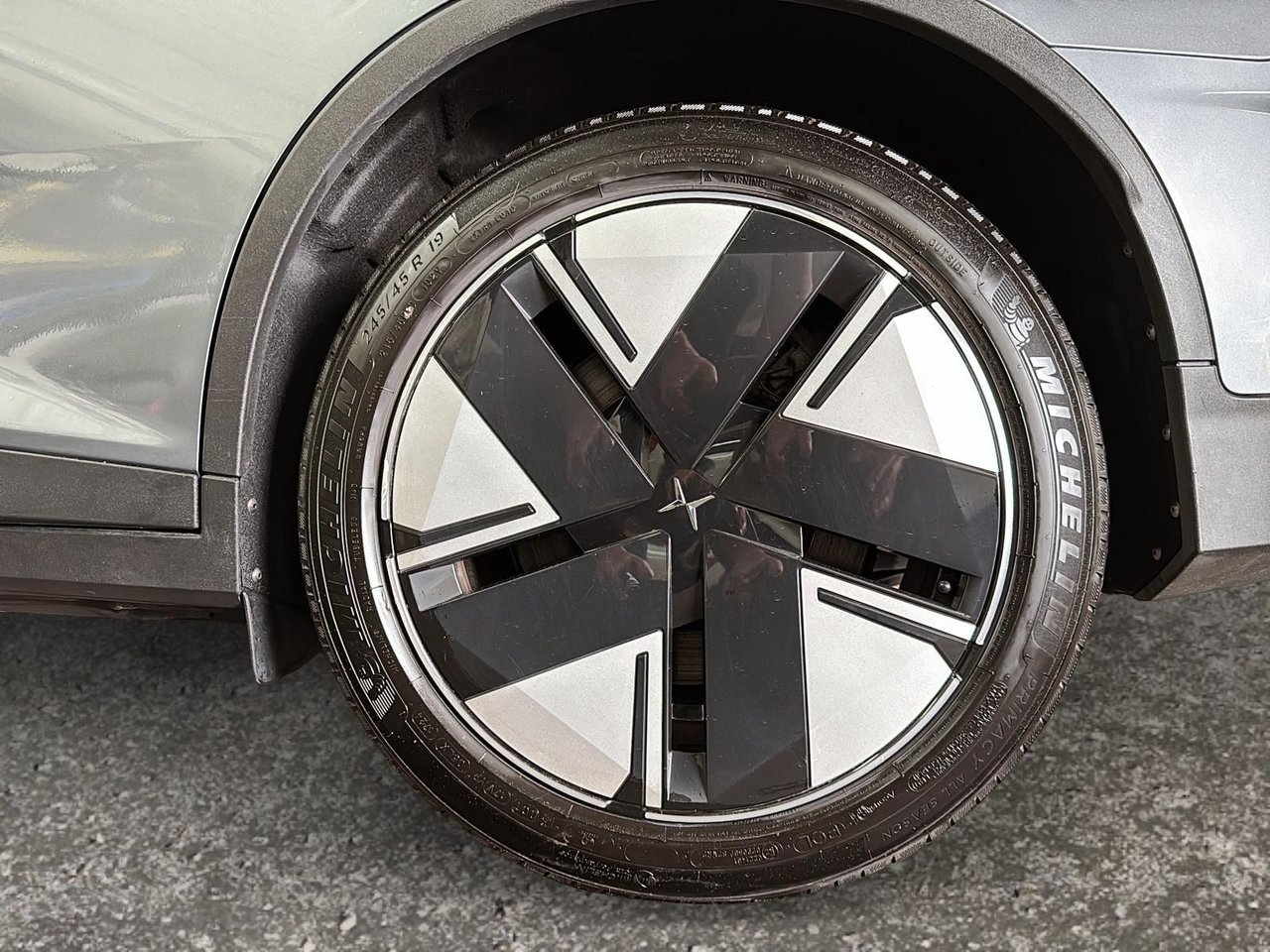 2025 Polestar 2-6