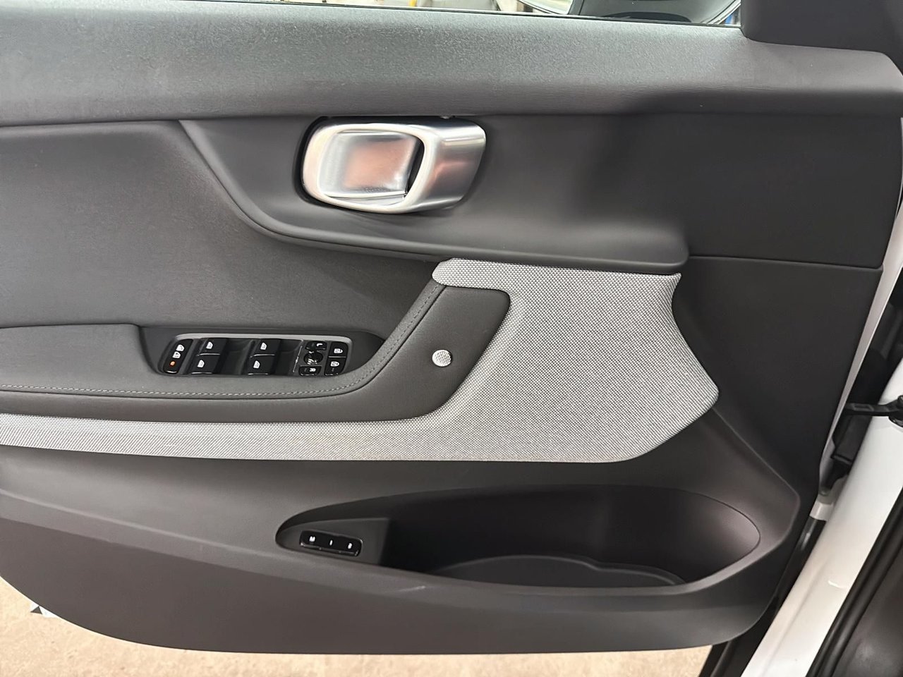 2025 Polestar 2-20