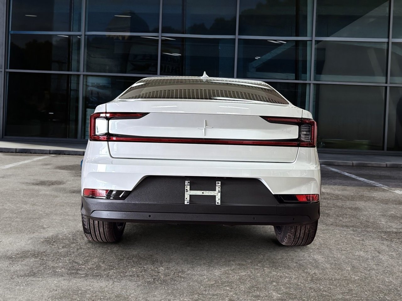 2025 Polestar 2-4