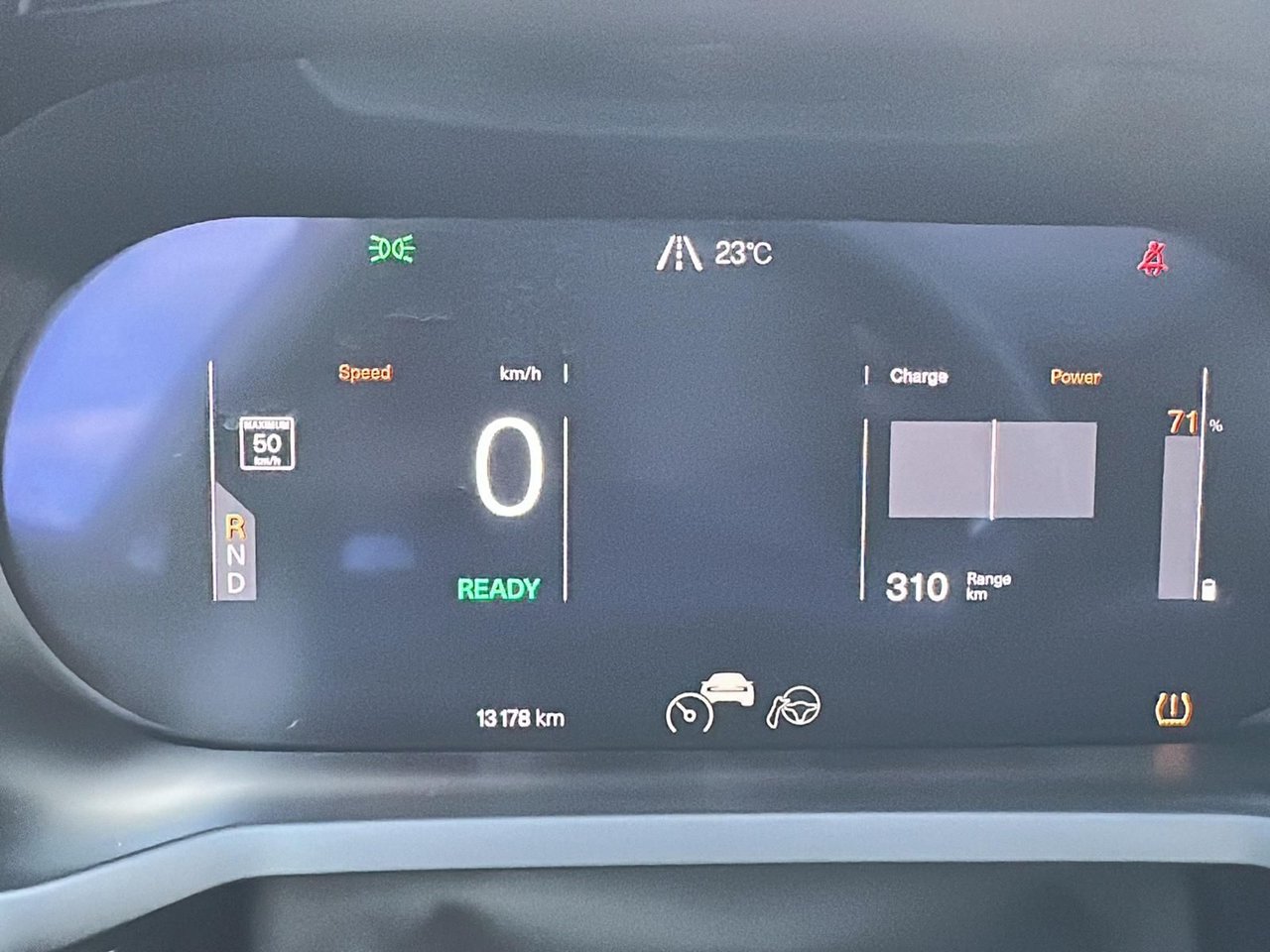Polestar 2  2025-13