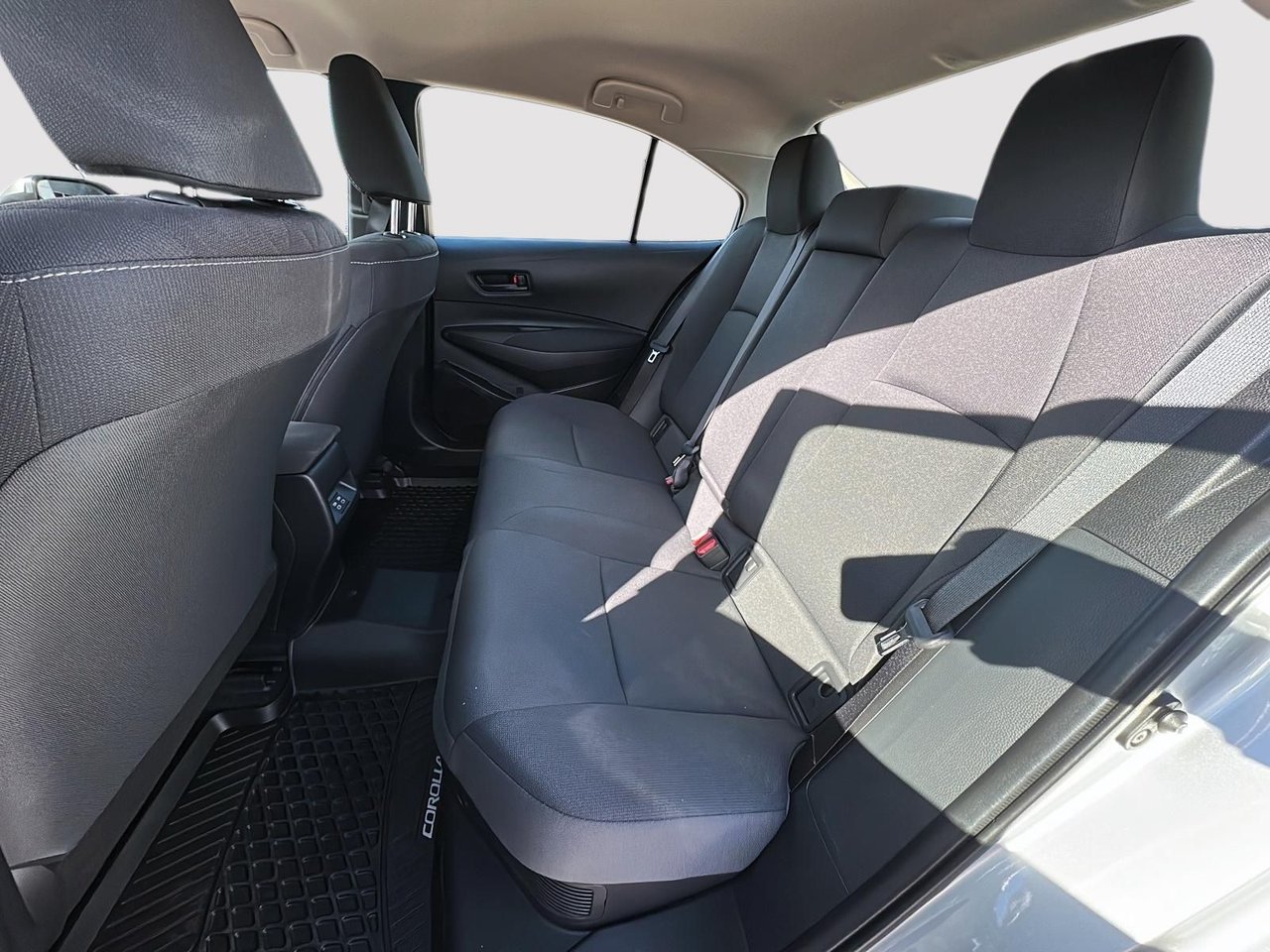 Toyota Corolla LE AWD 2025-9