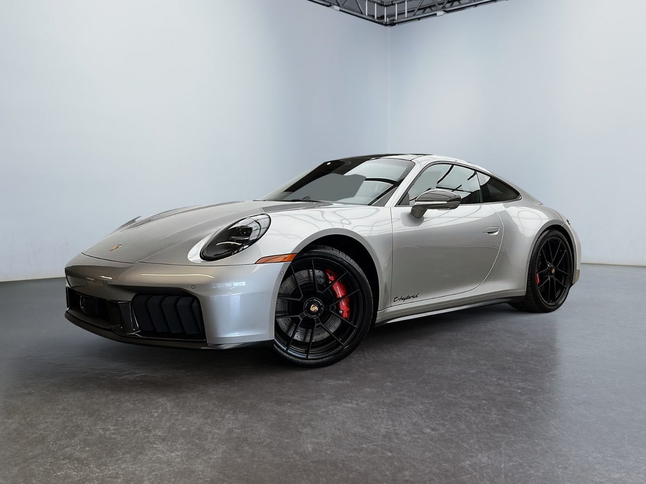 GT Silver Metallic 2026 Porsche 911 Coupe  Automatic