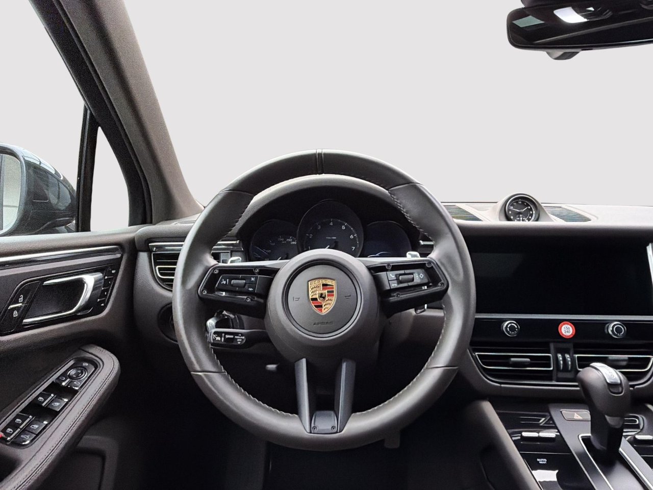 Porsche Macan 2025