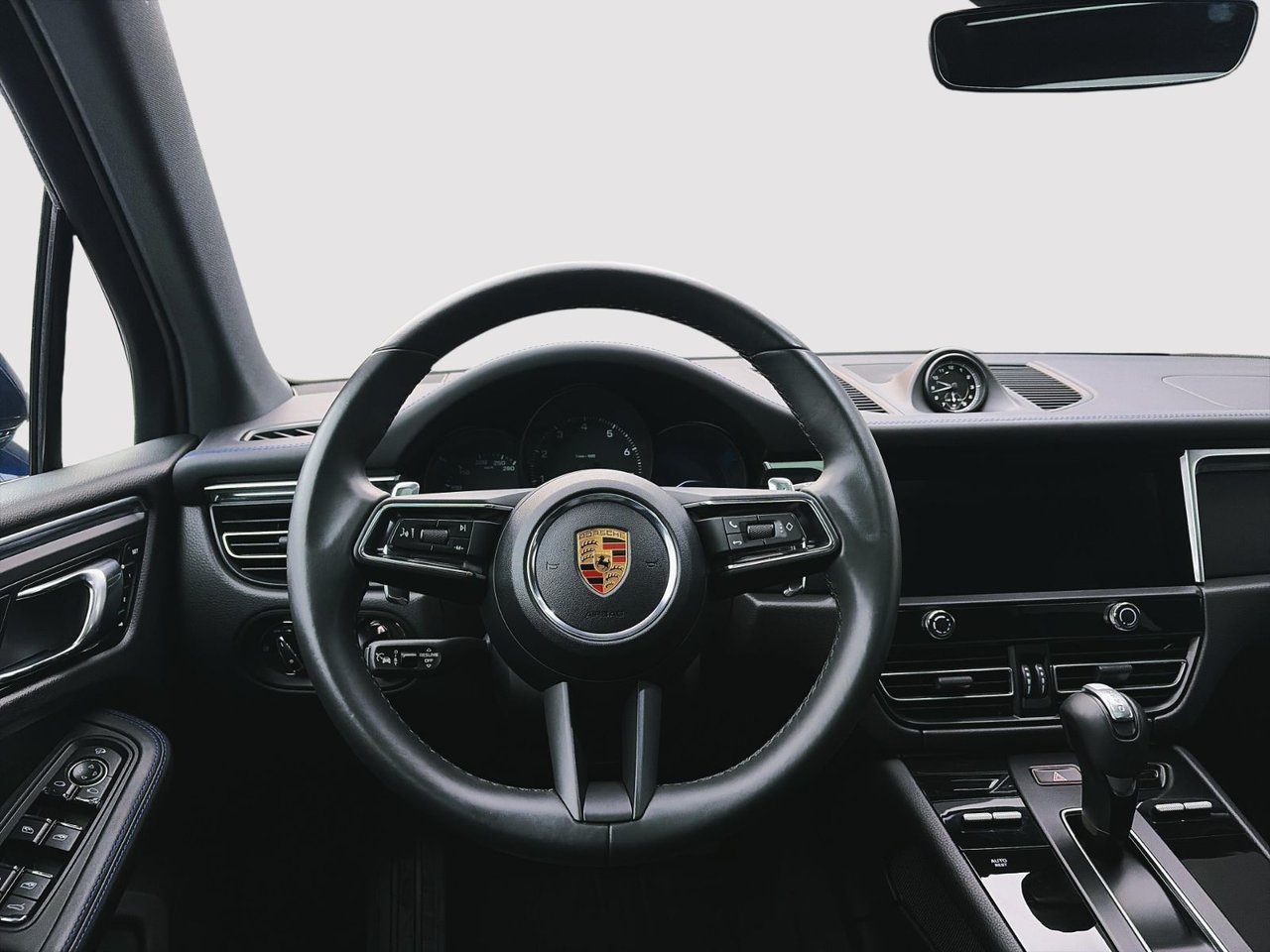 Porsche Macan 2025