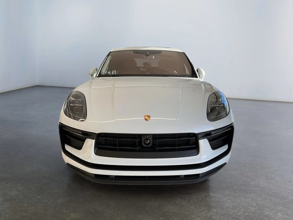 White 2025 Porsche Macan SUV / Crossover  Automatic