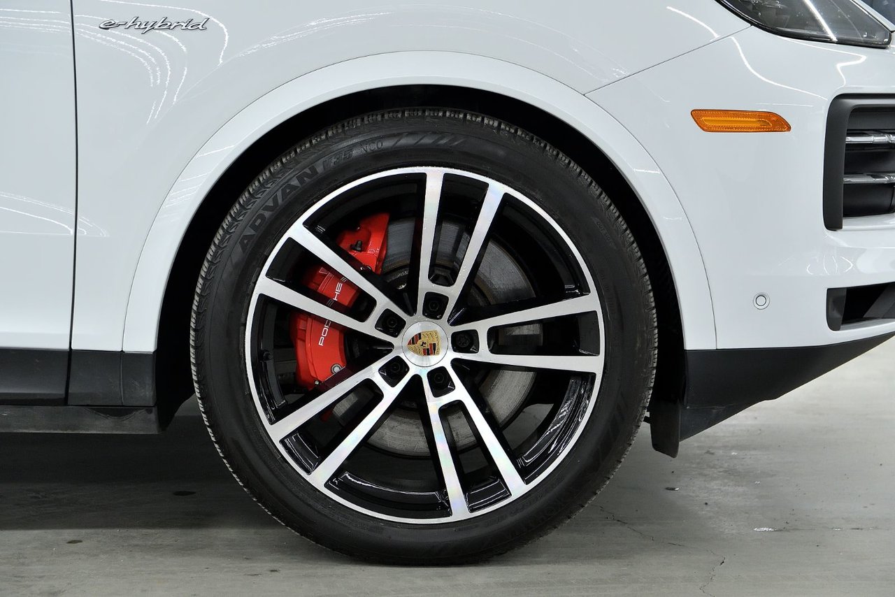 Porsche Cayenne 2025