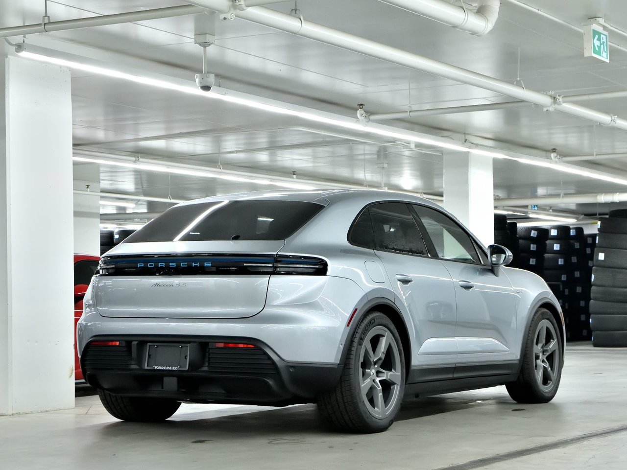 2025 Porsche Macan