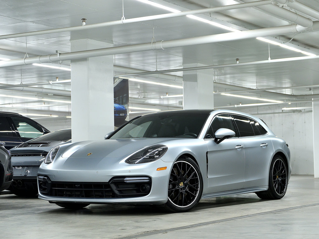 2018 Porsche Panamera 4 Sport Turismo AWD