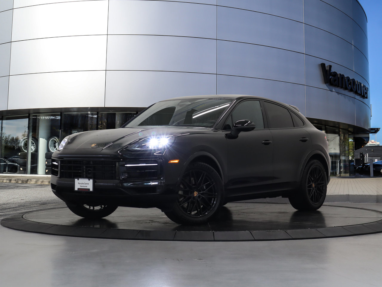 Chromite Black Metallic 2026 Porsche Cayenne Coupe Coupe All-Wheel Drive Automatic