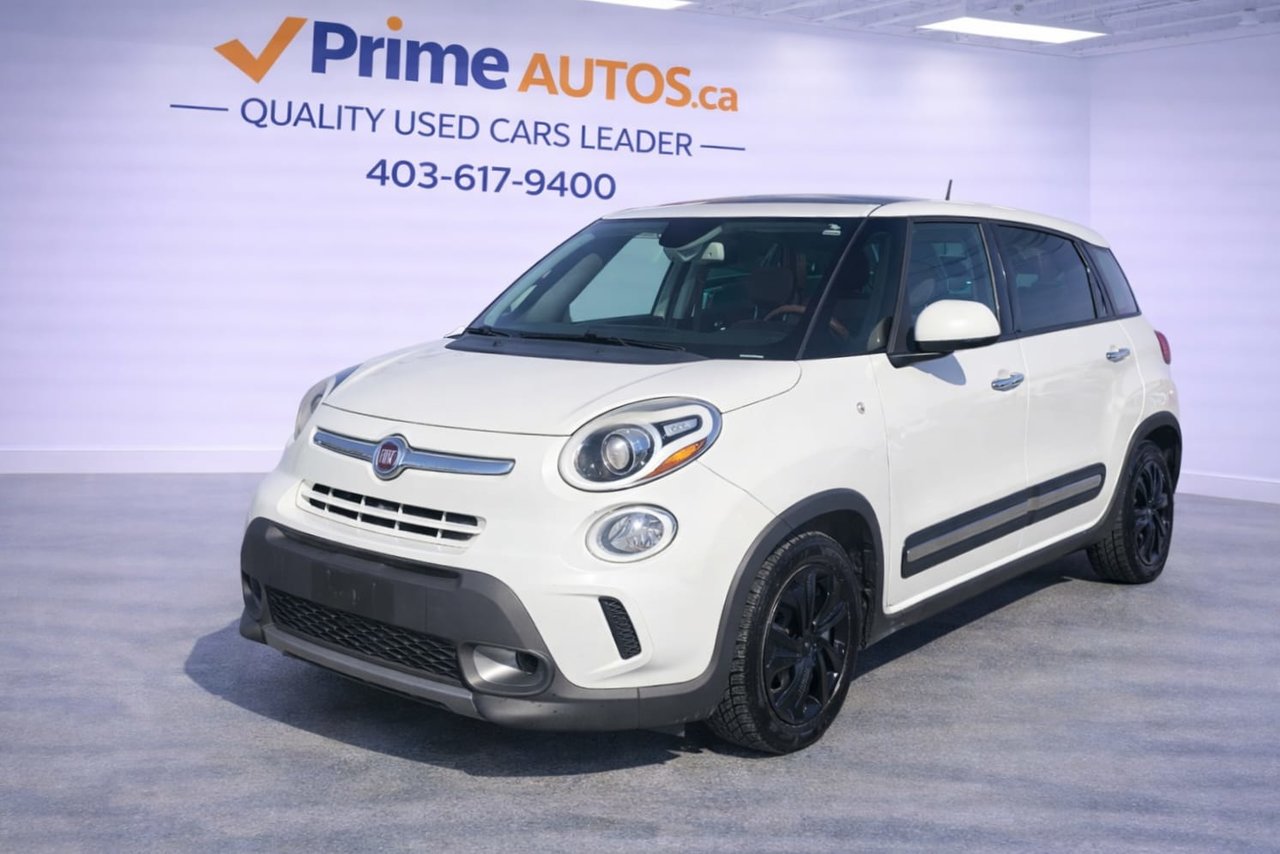 OFFWHITE 2015 FIAT 500L Hatchback Front-Wheel Drive Automatic