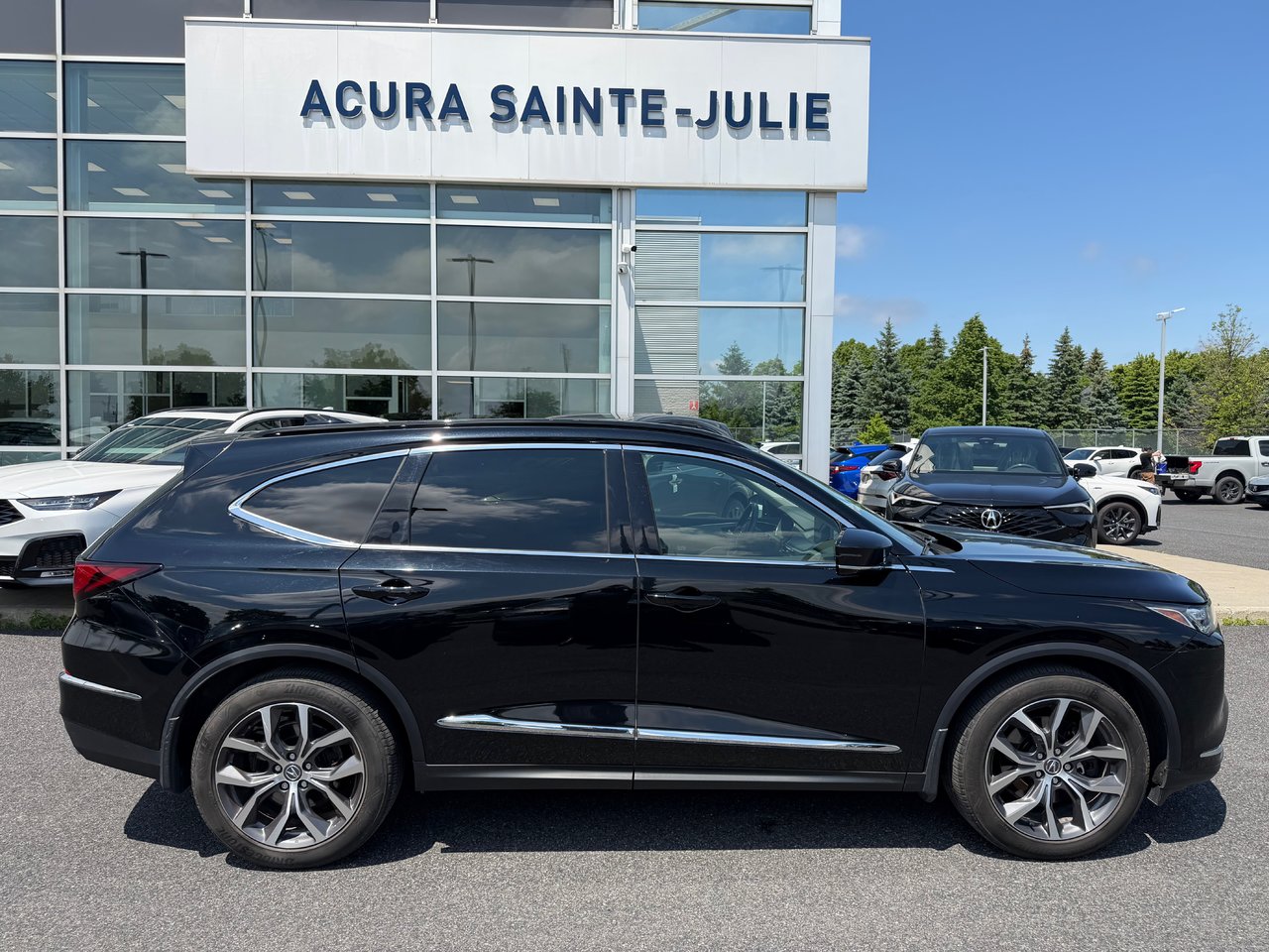 2023 Acura MDX SH-AWD with Technology Package