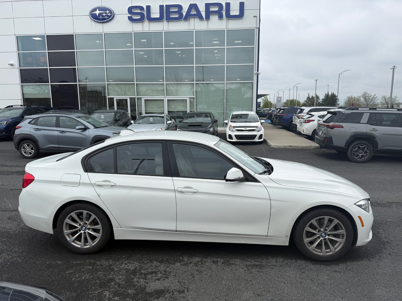 Alpine White 2017 BMW 3 Series Sedan All-Wheel Drive Automatic