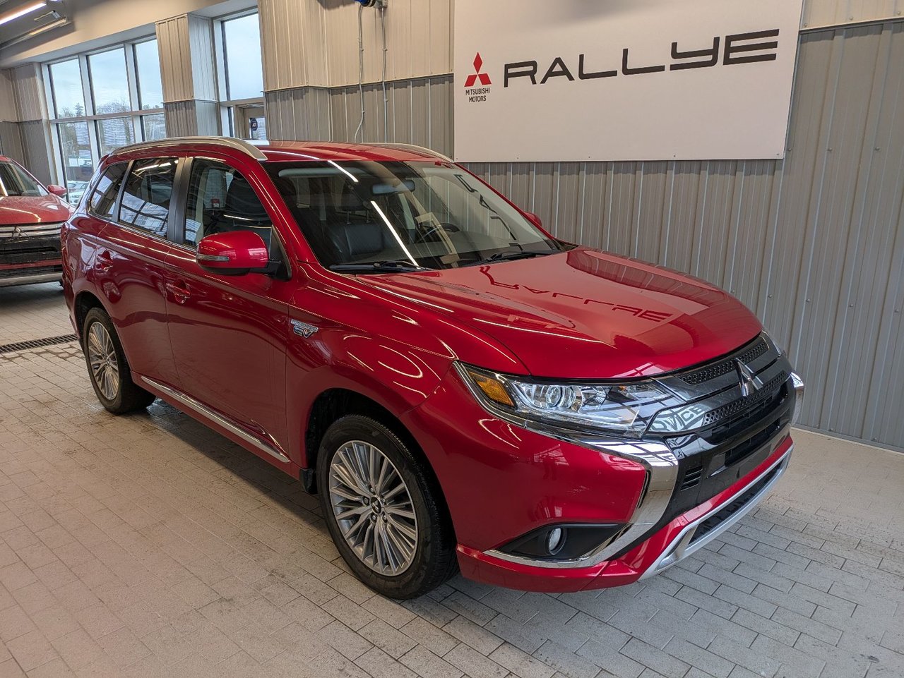 2020 Mitsubishi OUTLANDER PHEV SE AWD