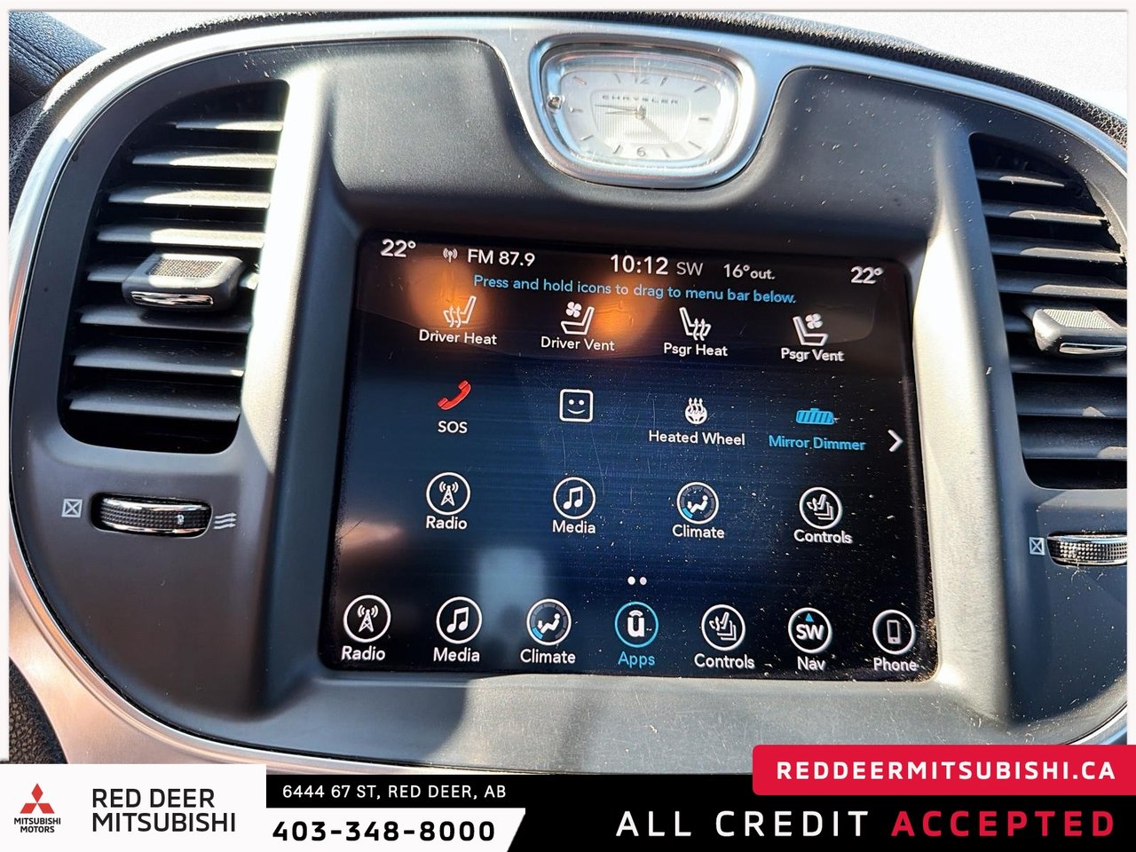 2017 Chrysler 300 C Platinum-24