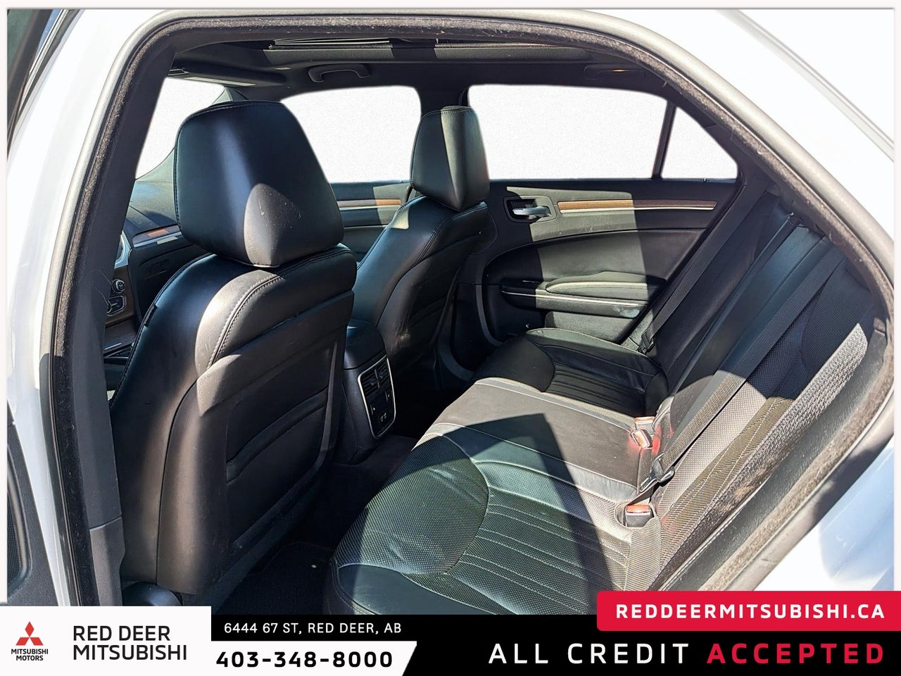 2017 Chrysler 300 C Platinum-10