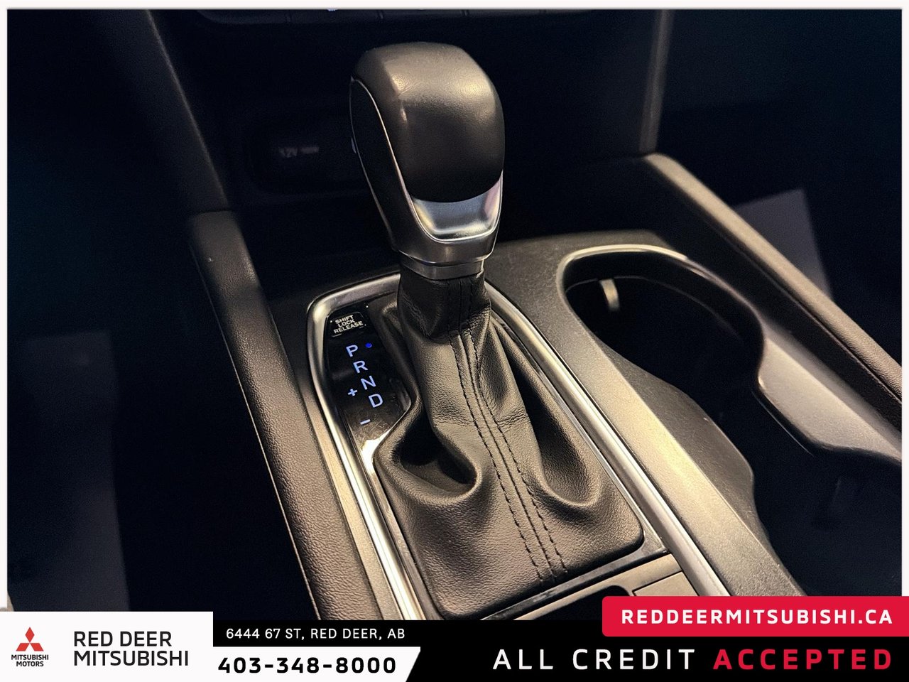 2019 Hyundai Santa Fe Essential-17